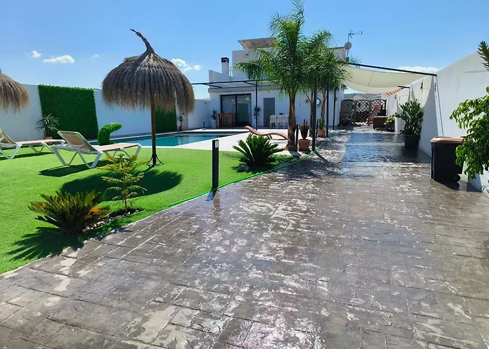 Chalet En Montellano